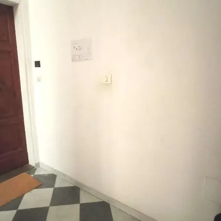 Bio 2-bedroom With Ping Pong *
